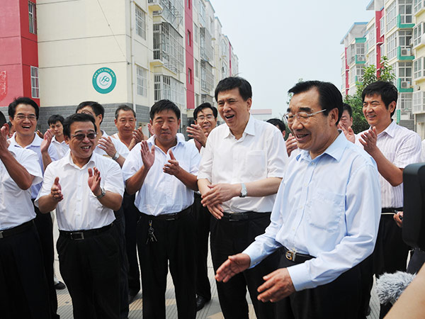 全国政协副主席张庆黎（原河北省委书记）到ag真人国际线缆集团视察